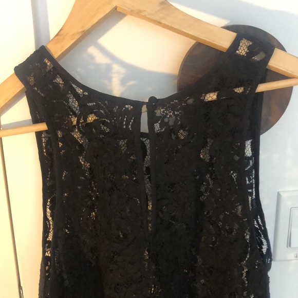 Wilfred lace shear top - Picture 5 of 5